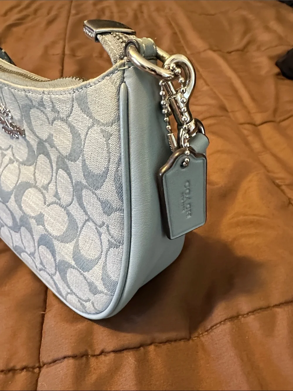 Coach light blue denim Teri purse - Picture 4 of 9